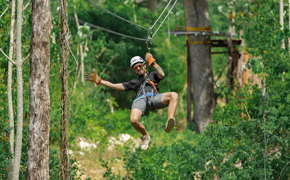 Zipline Momi