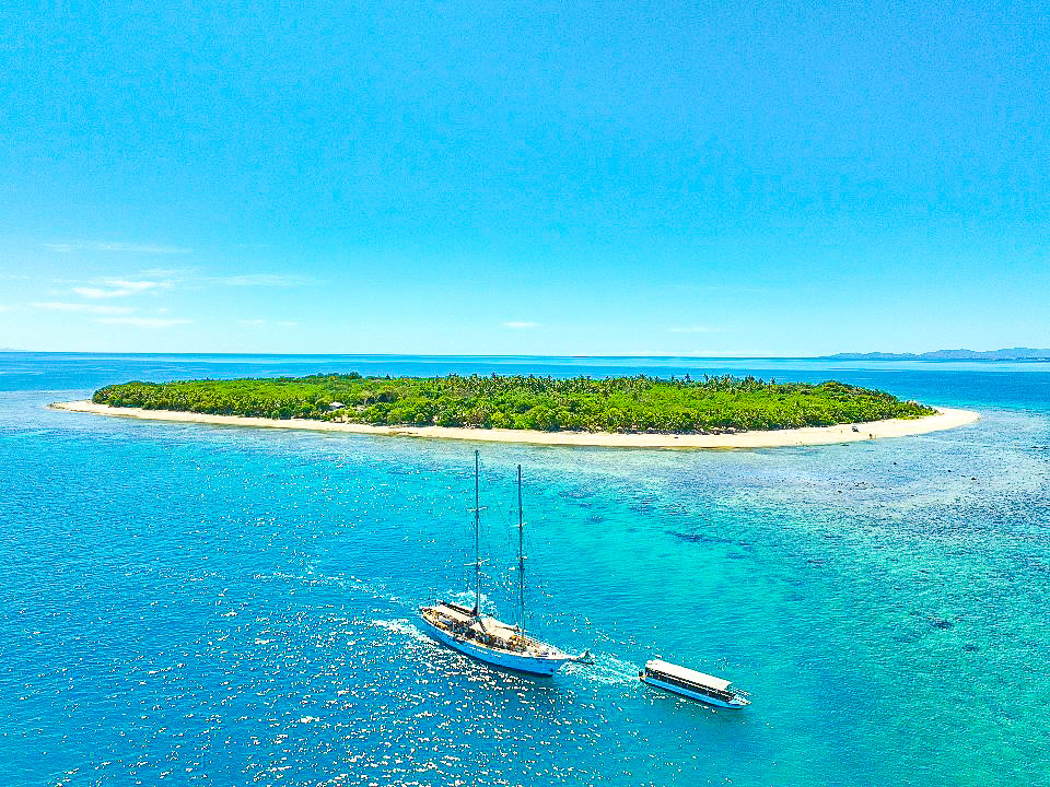 Captain Cook Cruises Island and Reef Day Sail – Kadavu Lailai